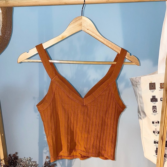 RIB V NECK TANK TOP - Picture 4 of 5